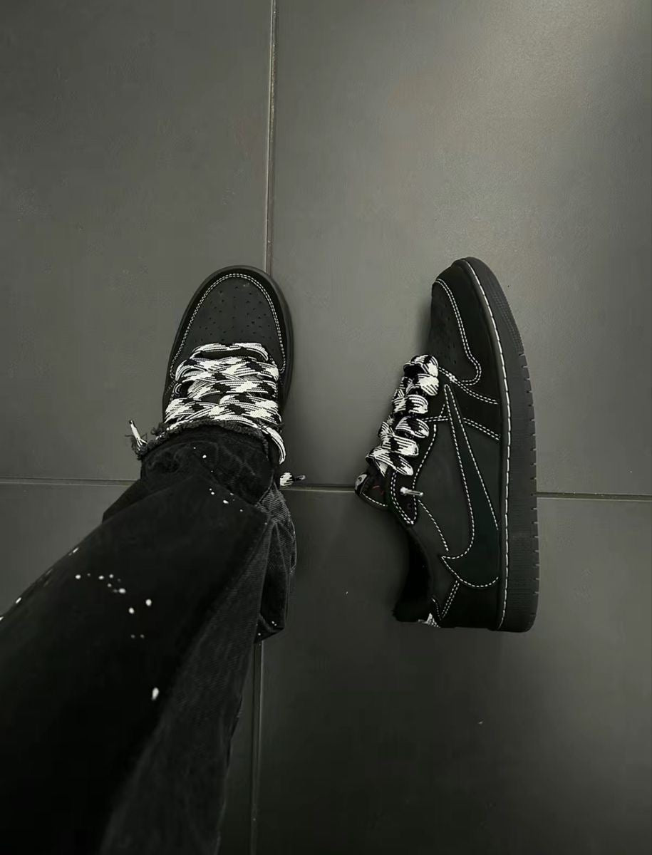 Travis Scott x Air Jordan 1 Low
