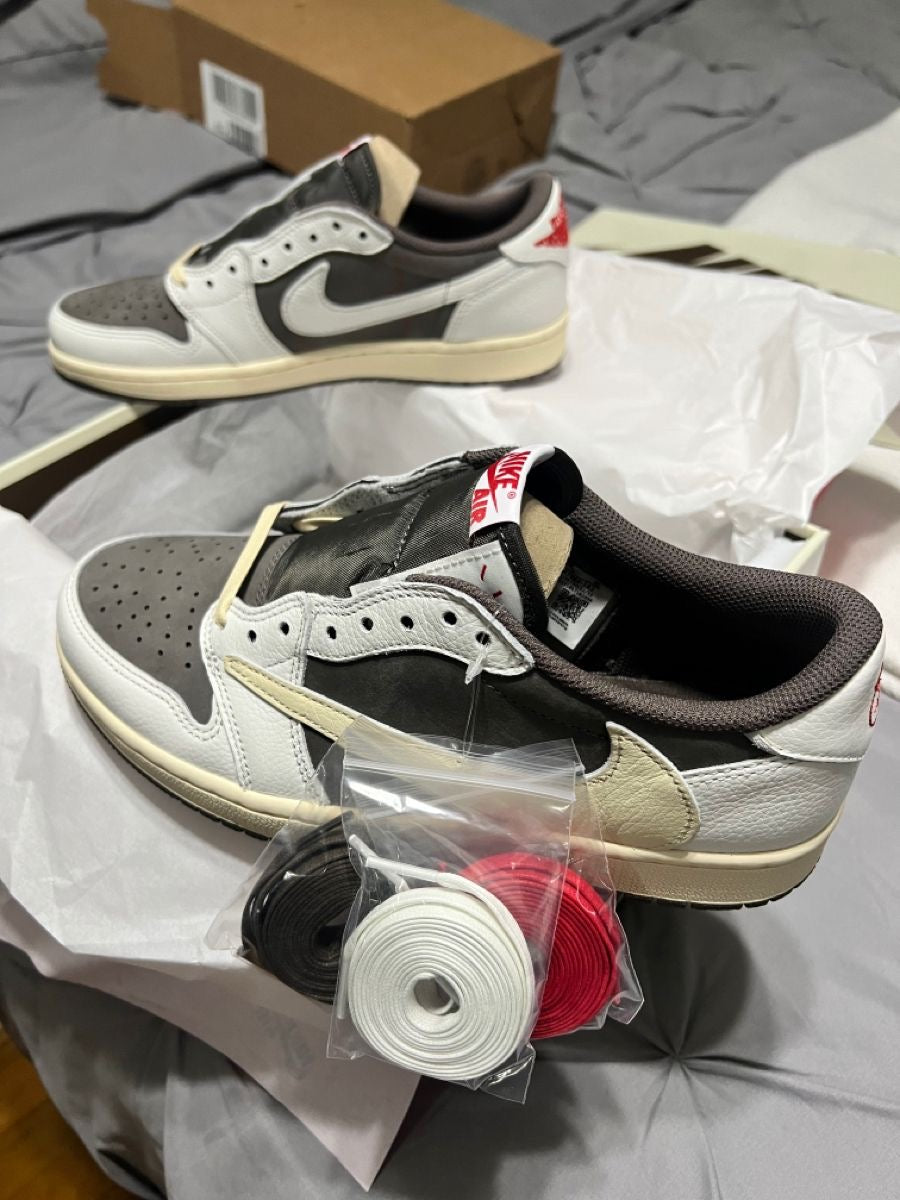 Travis Scott x Air Jordan 1 Low