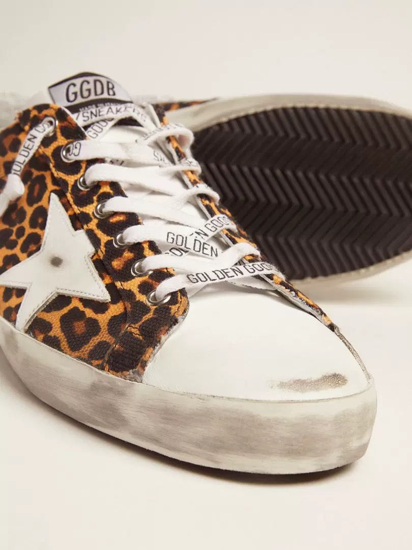 Golden goose ๐