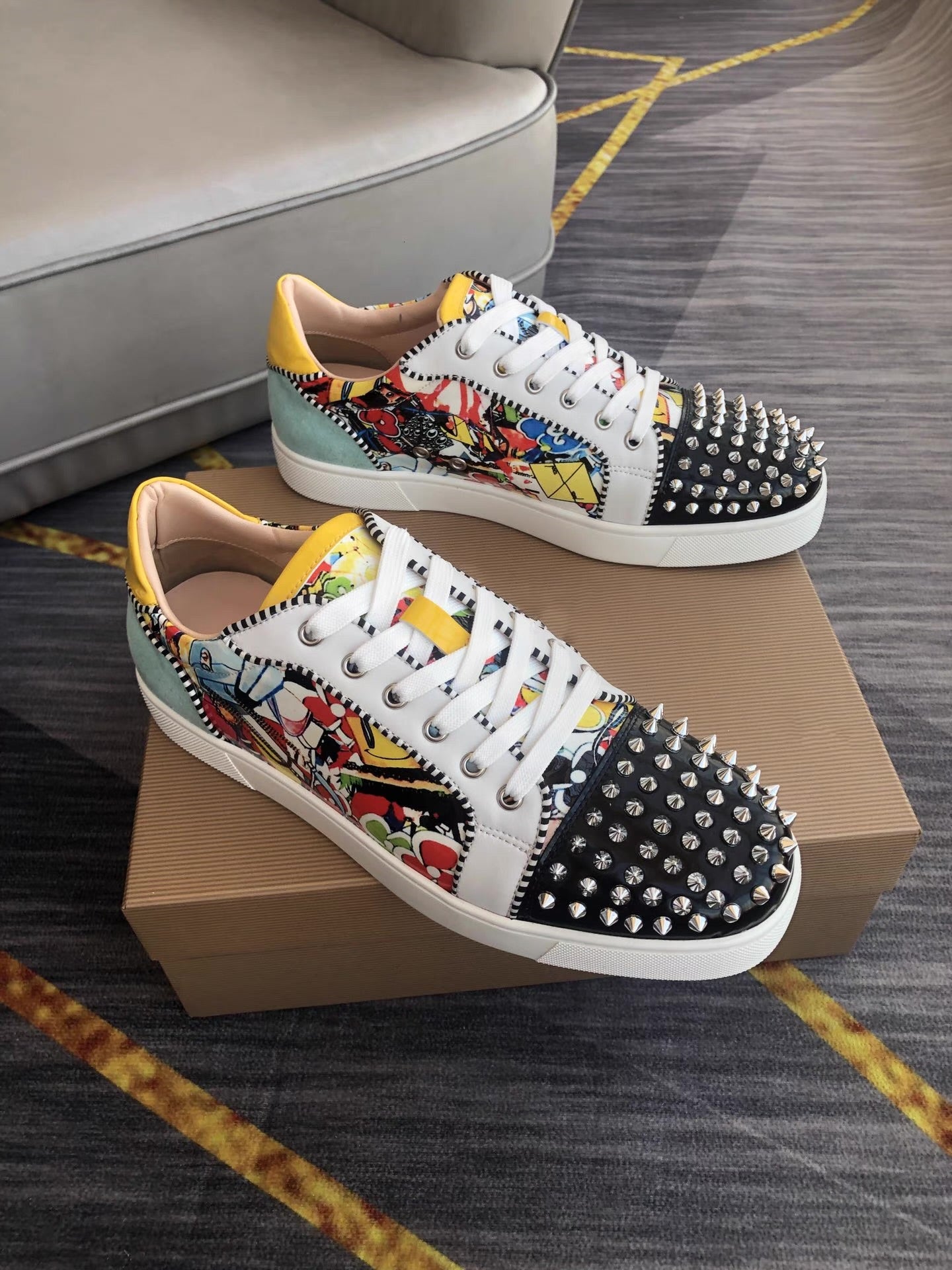 Louboutin ๐ชธ