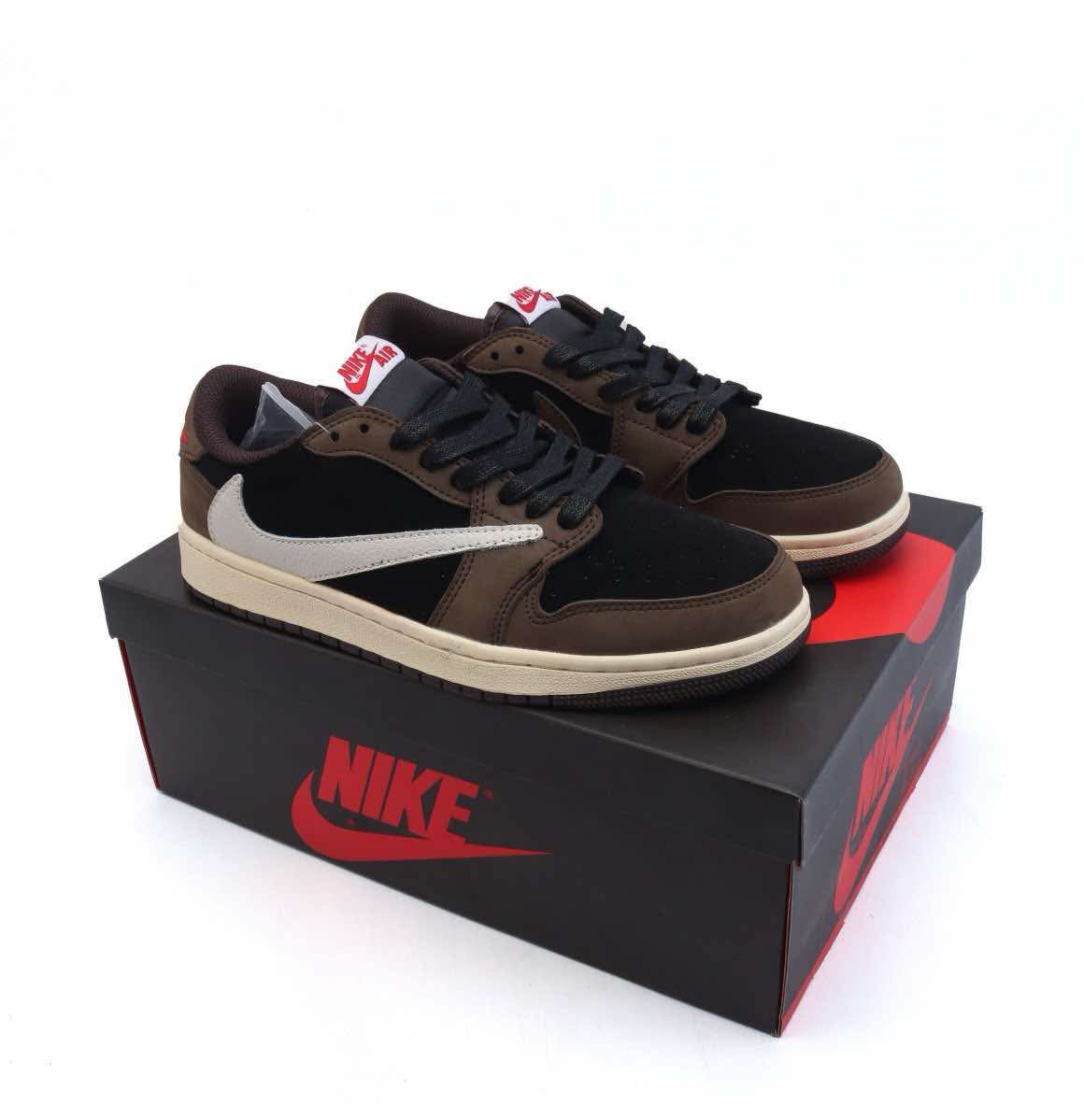 Travis Scott x Air Jordan 1 Low