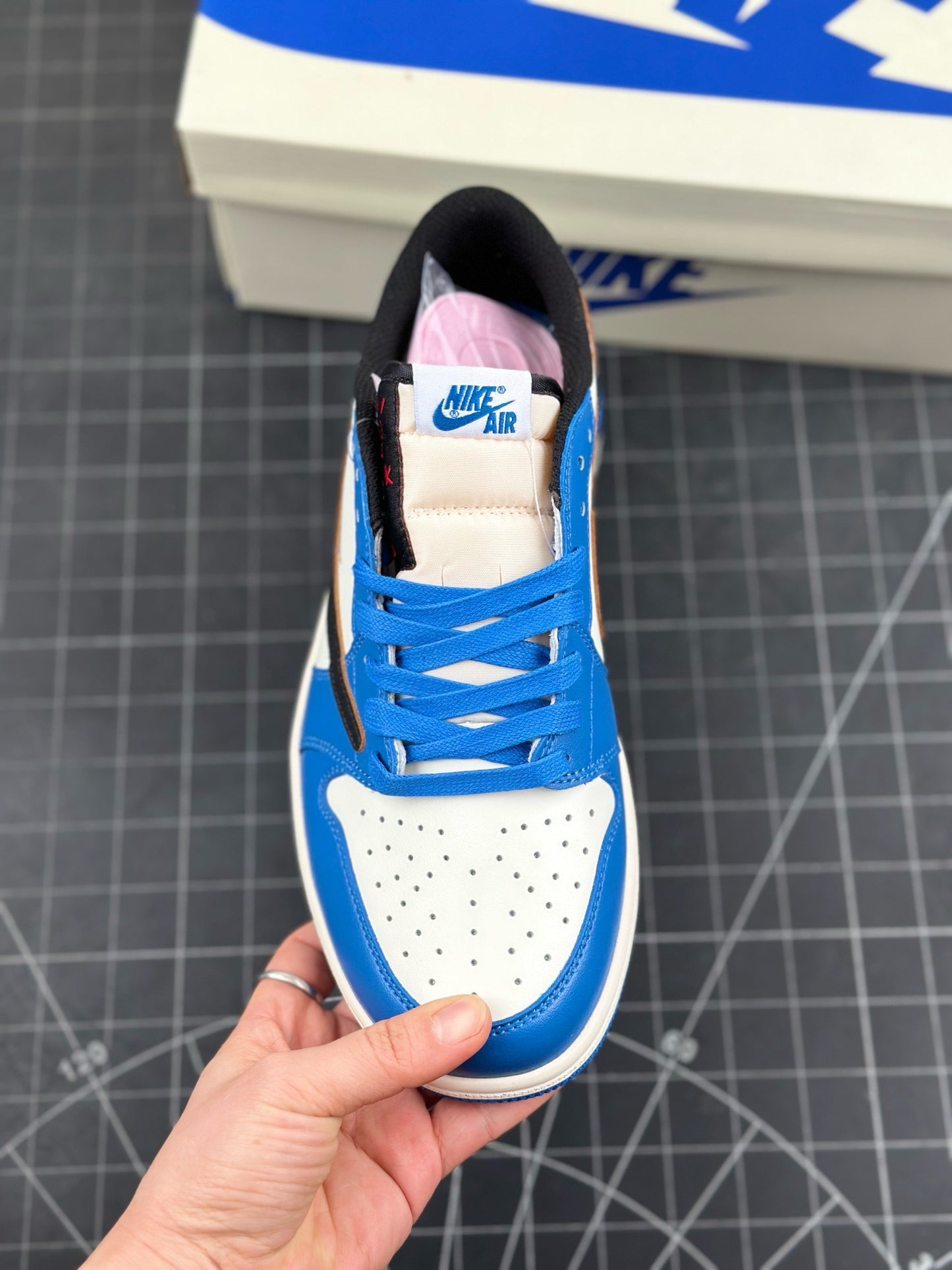 Travis Scott x Air Jordan 1 Low