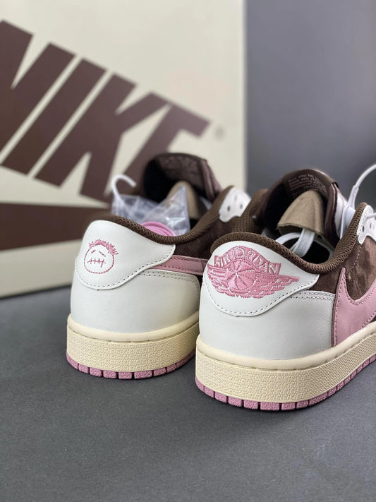 Travis Scott x Air Jordan 1 Low
