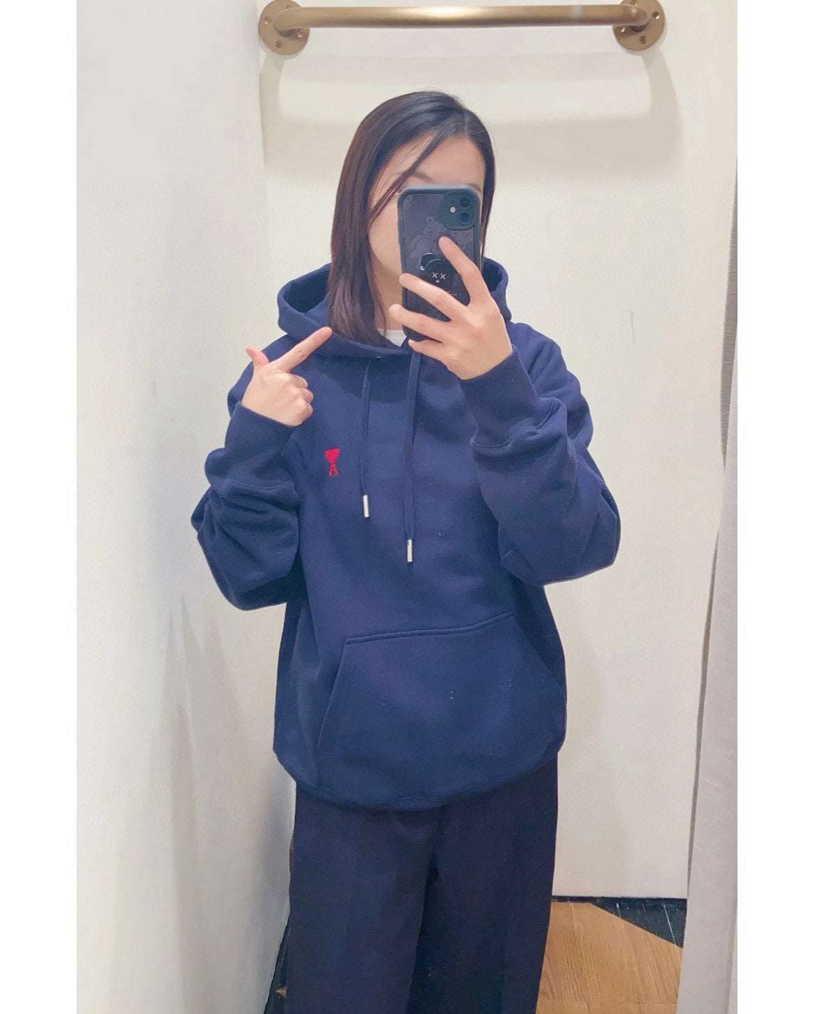 Ami ჰუდი