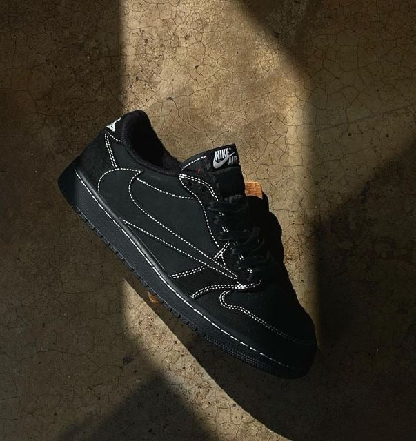 Travis Scott x Air Jordan 1 Low