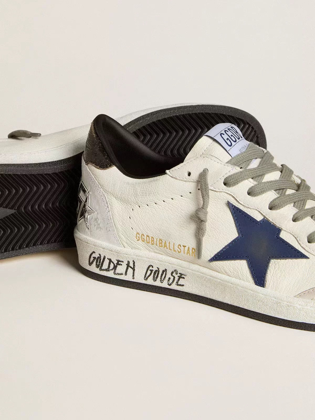 GOLDEN GOOSE
