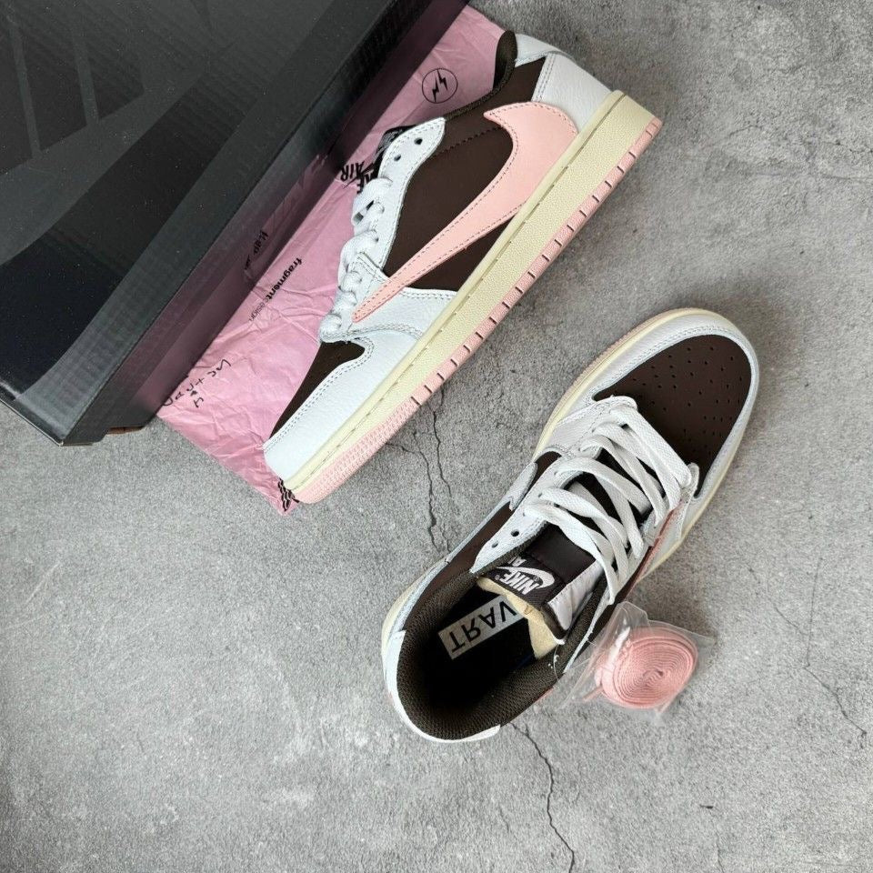 Travis Scott x Air Jordan 1 Low
