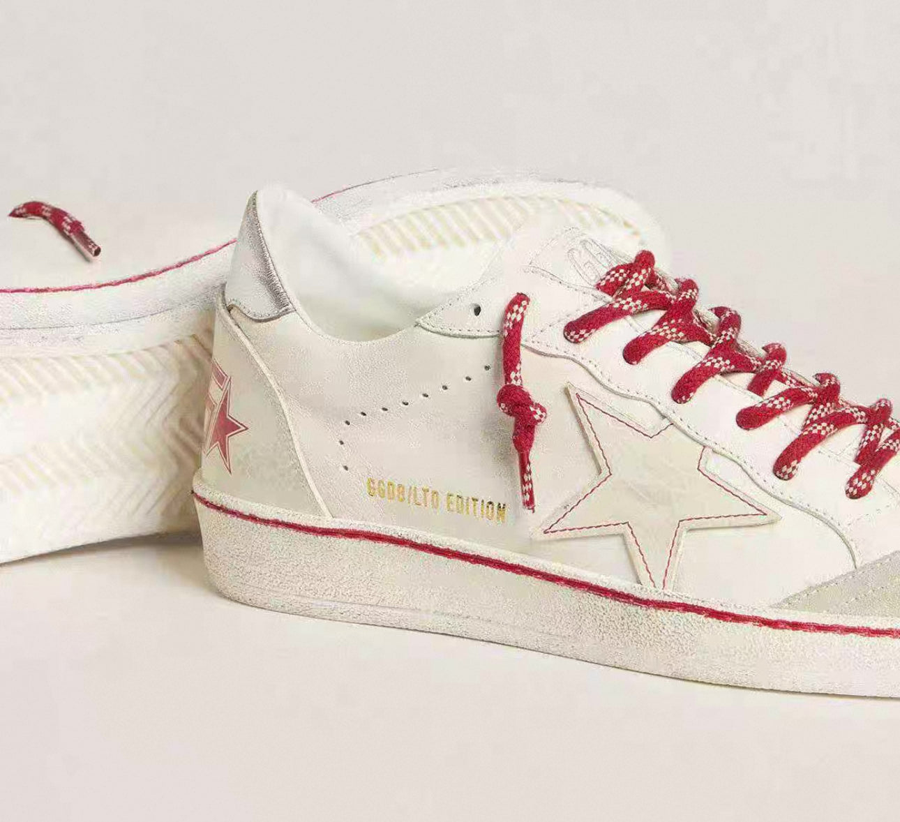 GOLDEN GOOSE