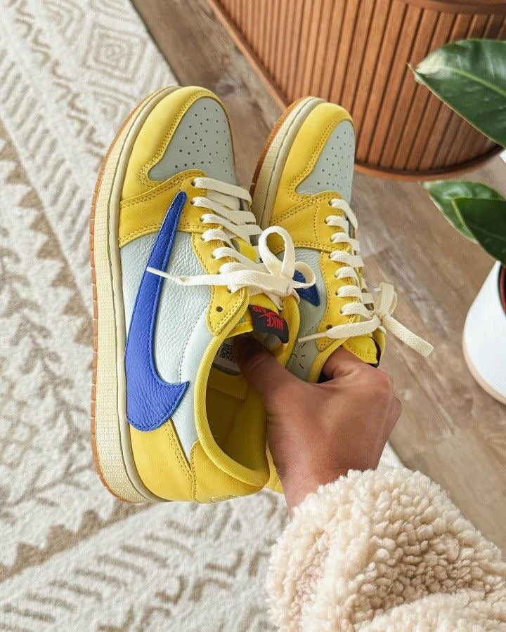 Travis Scott x Air Jordan 1 Low
