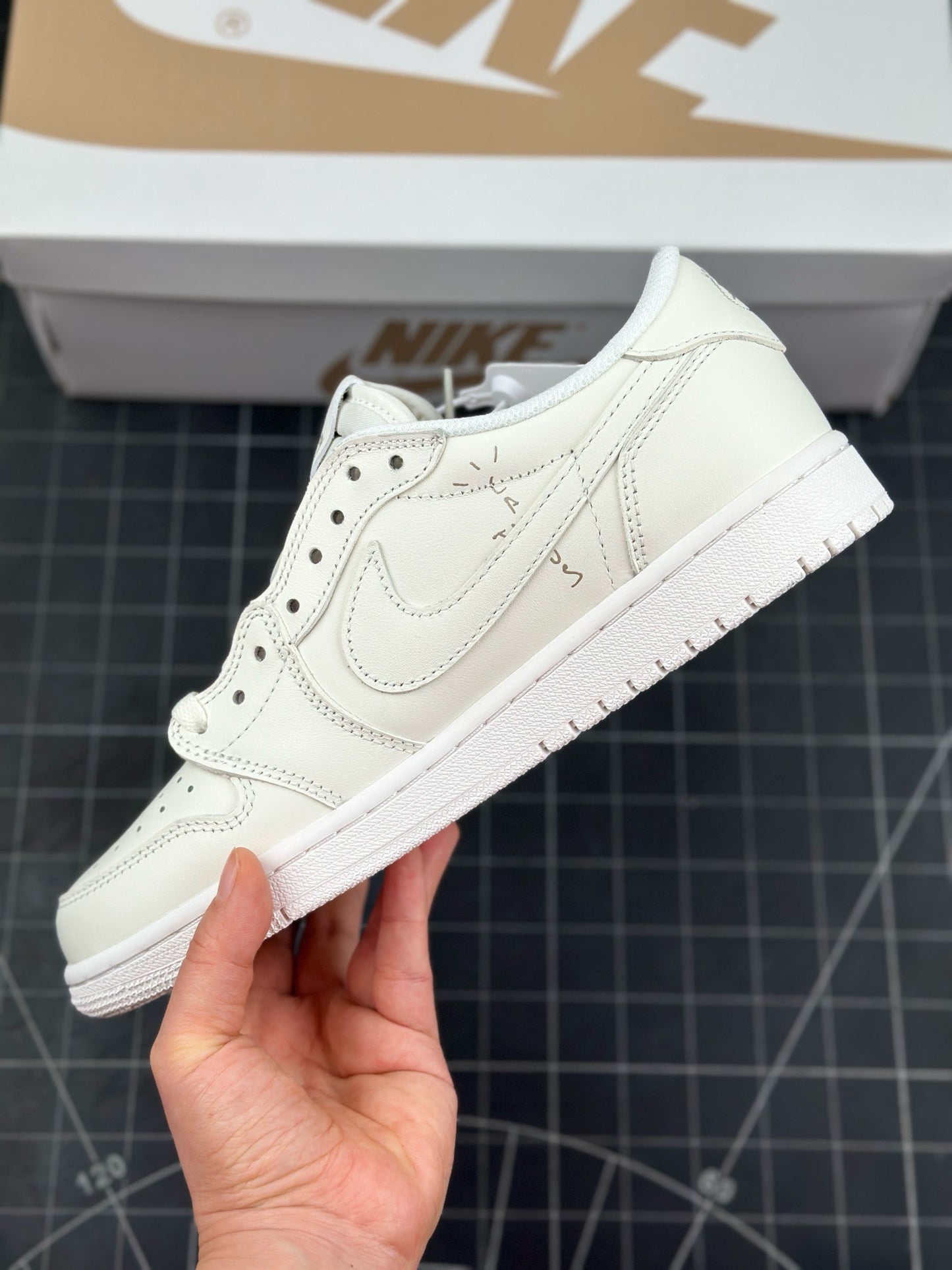 Travis Scott x Air Jordan 1 Low