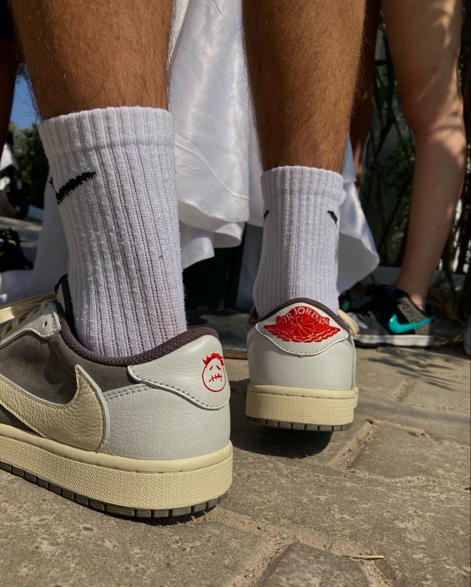 Travis Scott x Air Jordan 1 Low