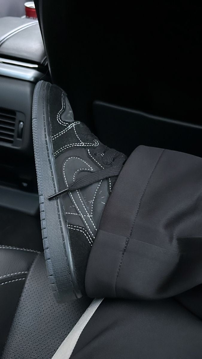 Travis Scott x Air Jordan 1 Low