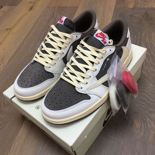 Travis Scott x Air Jordan 1 Low