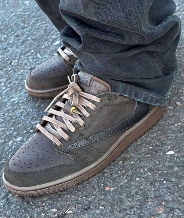 Travis Scott x Air Jordan 1 Low