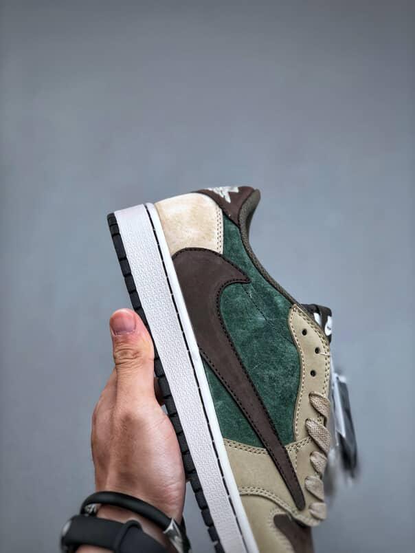 Travis Scott x Air Jordan 1 Low