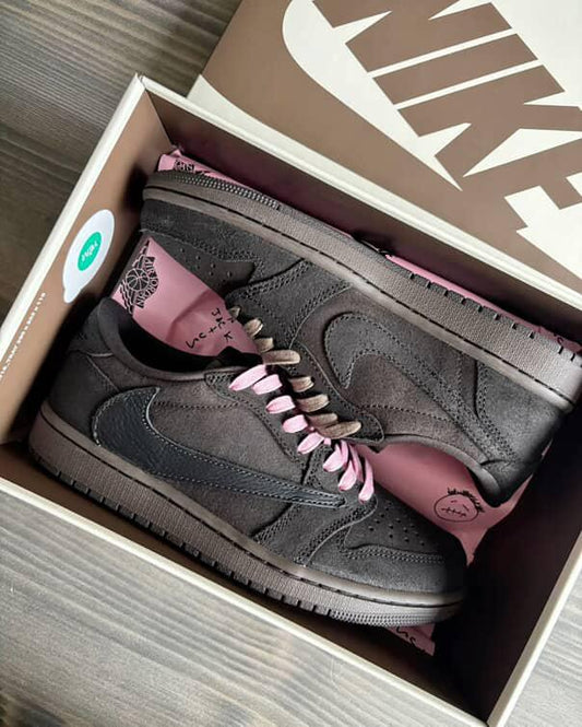 Travis Scott x Air Jordan 1 Low