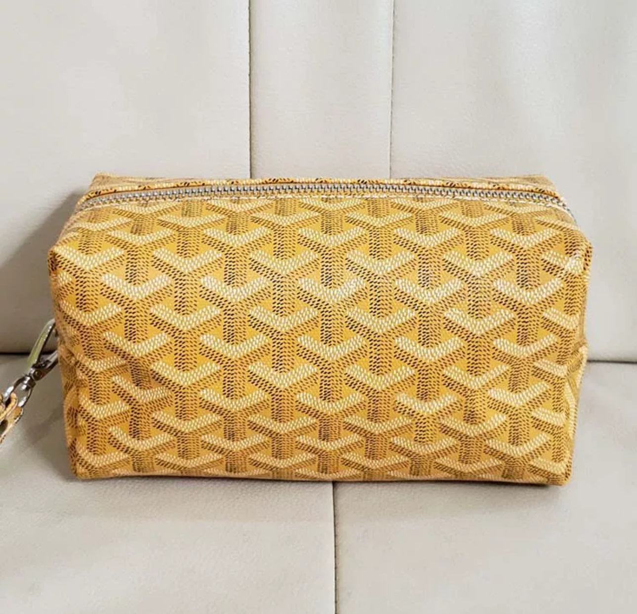 Goyard makeup ჩანთა