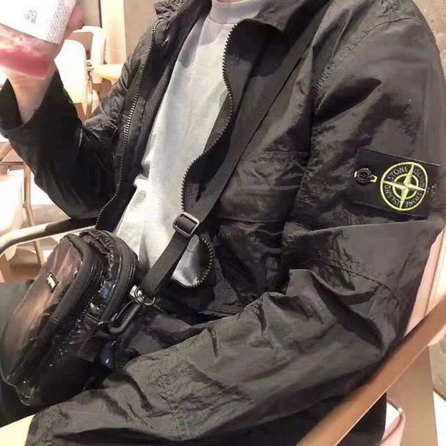 Stone Island მოსაცმელი