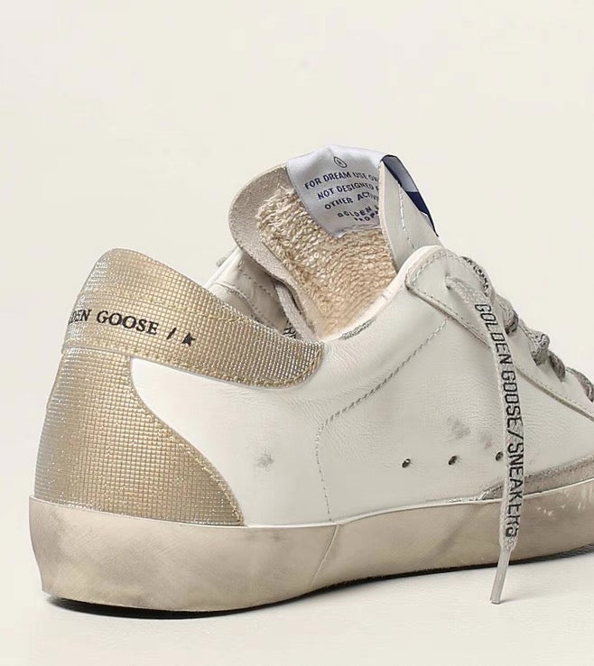 GOLDEN GOOSE
