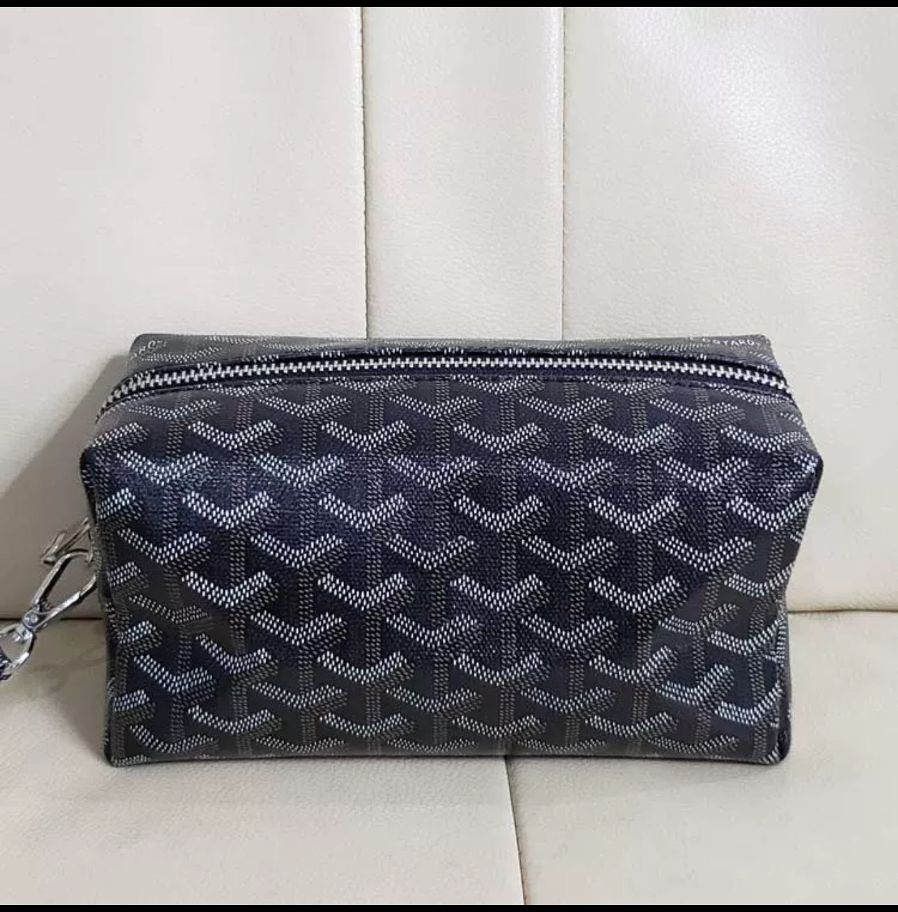 Goyard makeup ჩანთა