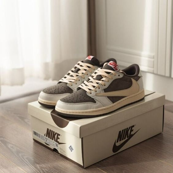 Travis Scott x Air Jordan 1 Low