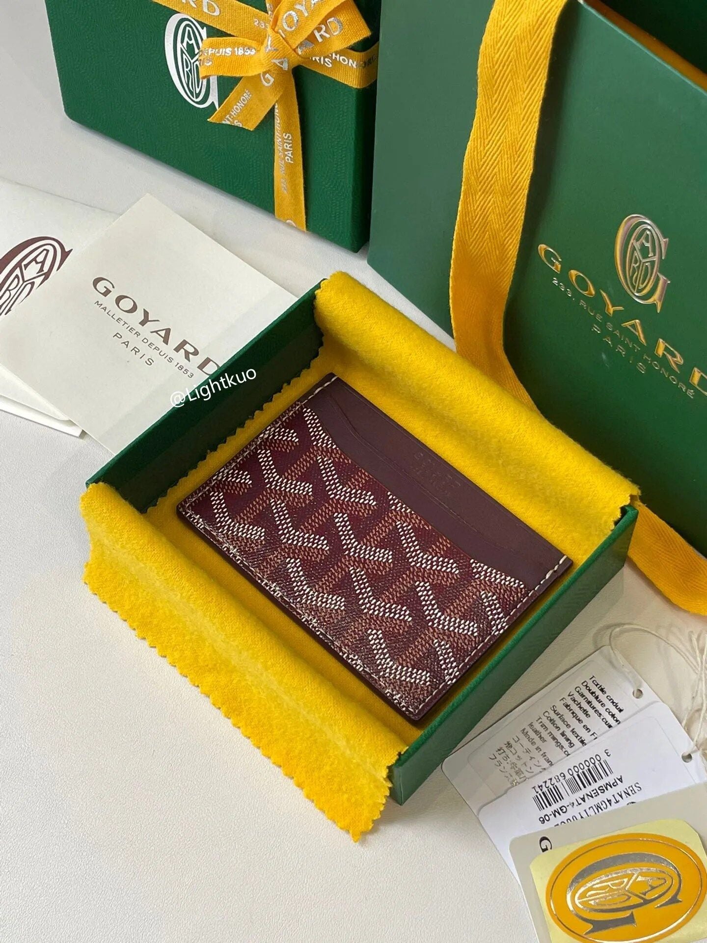 Goyard იასამნისფერი