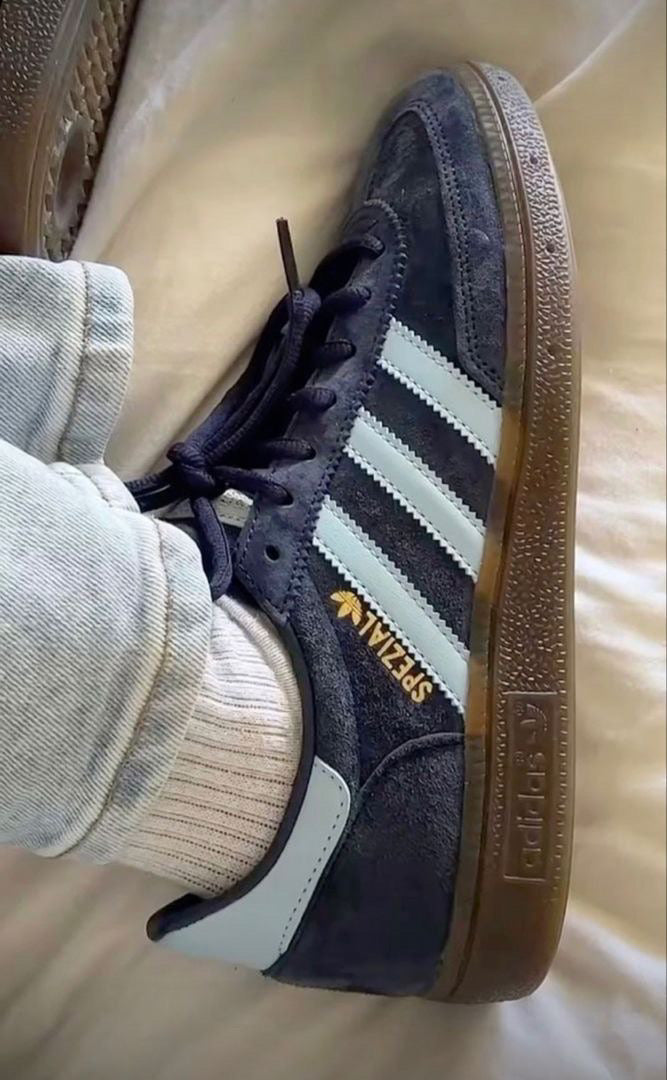 Adidas spezial