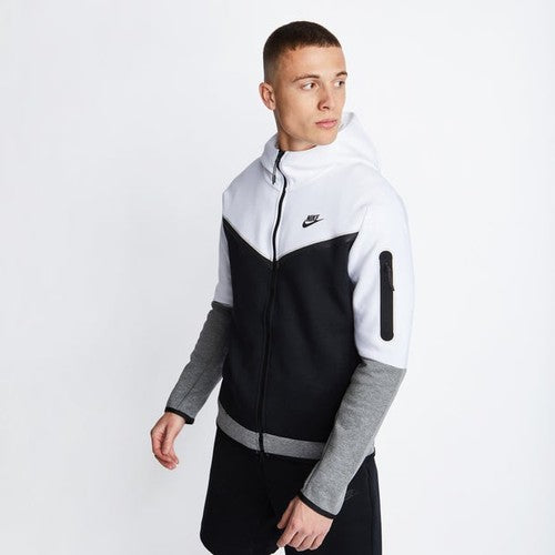 Nike Tech Fleece